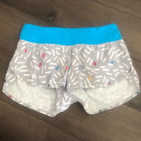 🍋 Lululemon Seawheeze Speed shorts Sz. 4 - Picture 2 of 6